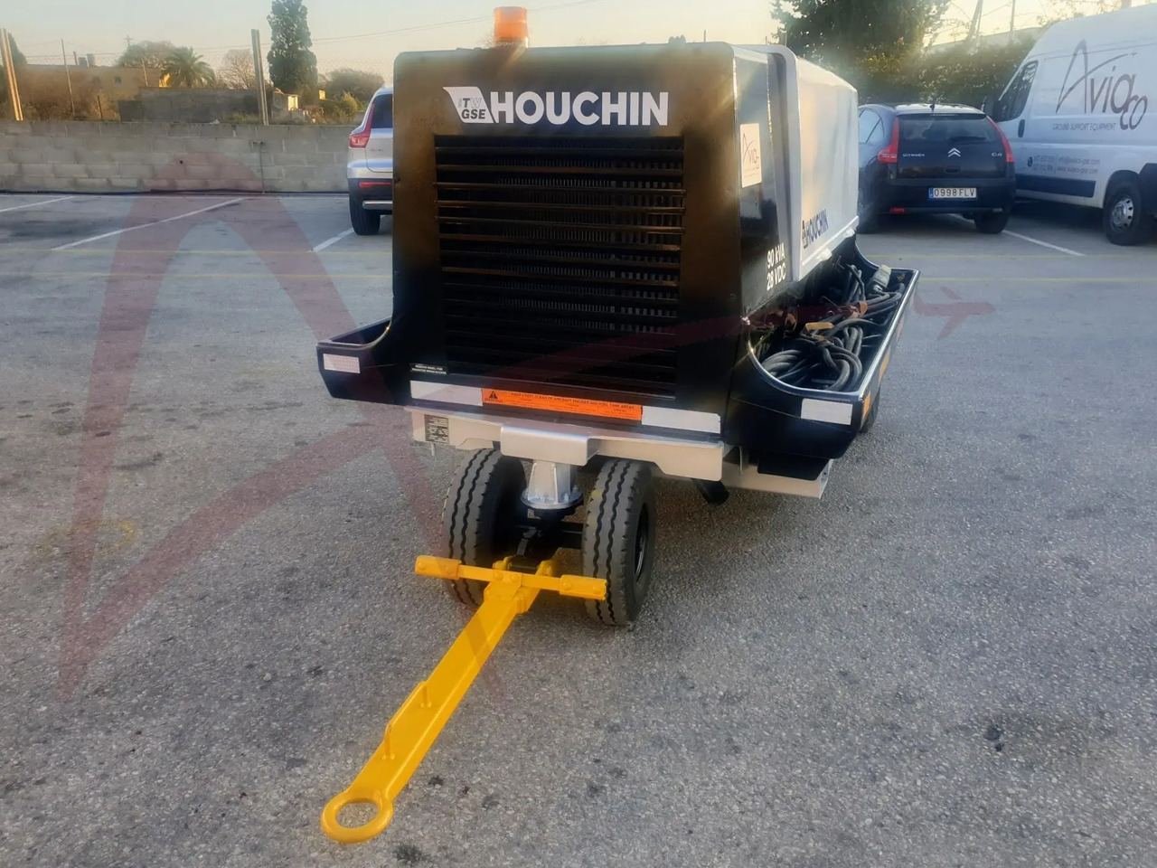 ITW GSE 4400 - Bộ nguồn mặt đất: hình 4 ITW GSE 4400 - Bộ nguồn mặt đất: hình 4