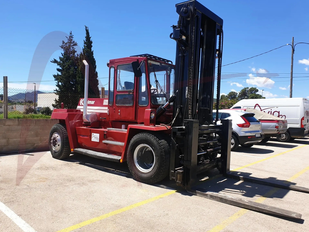 KALMAR DC16-900 - Xe nâng diesel: hình 3 KALMAR DC16-900 - Xe nâng diesel: hình 3
