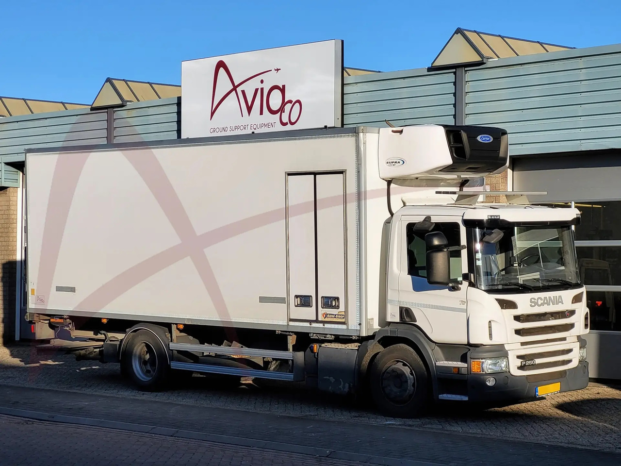 SCANIA P250 - Xe tải hộp: hình 1 SCANIA P250 - Xe tải hộp: hình 1