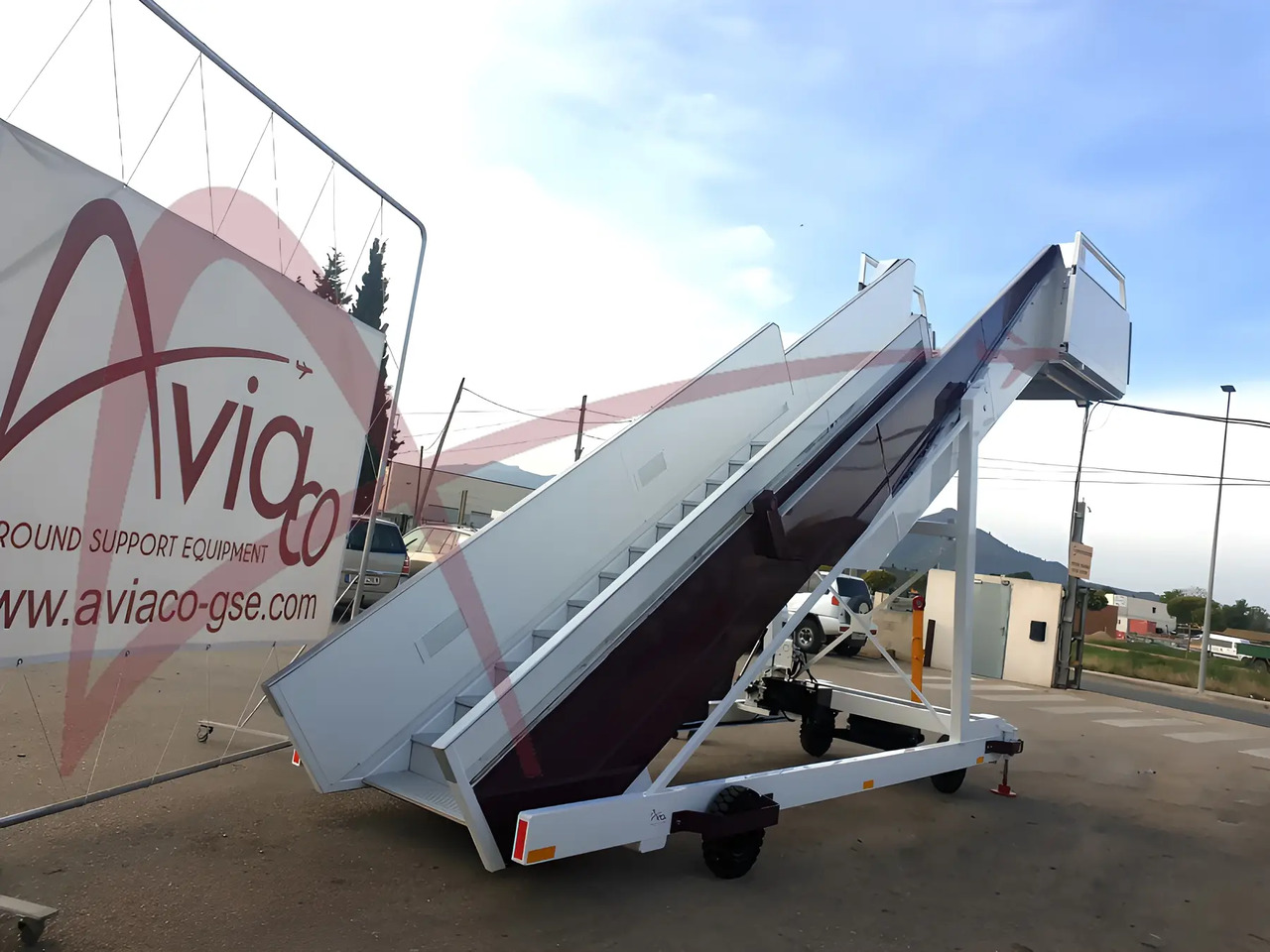 TLD ABT480 - Cầu thang hành khách: hình 2 TLD ABT480 - Cầu thang hành khách: hình 2