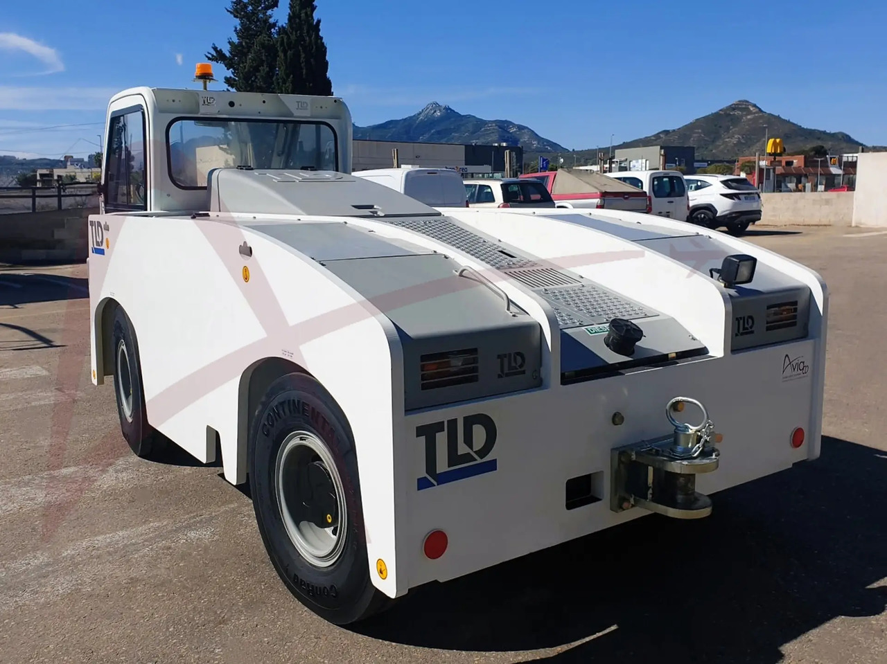 TLD TMX-150/12 - Xe đầu kéo máy bay: hình 3 TLD TMX-150/12 - Xe đầu kéo máy bay: hình 3
