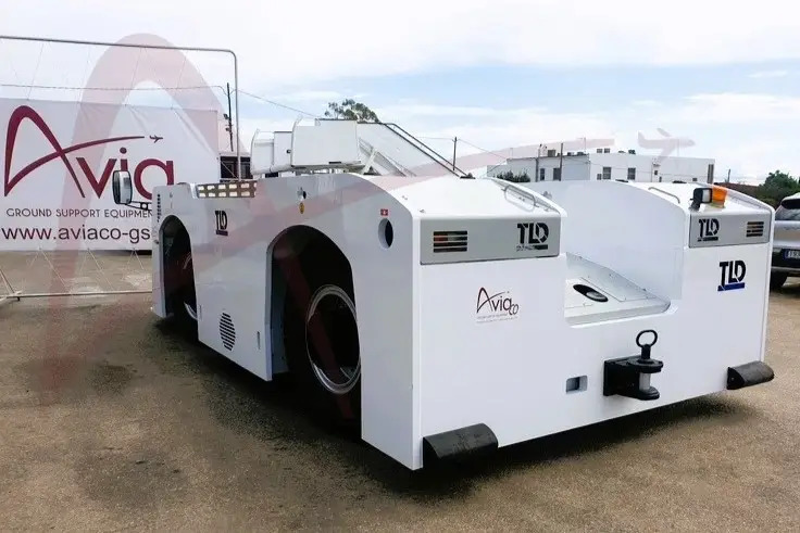 TLD TMX-450 - Xe đầu kéo máy bay: hình 5 TLD TMX-450 - Xe đầu kéo máy bay: hình 5