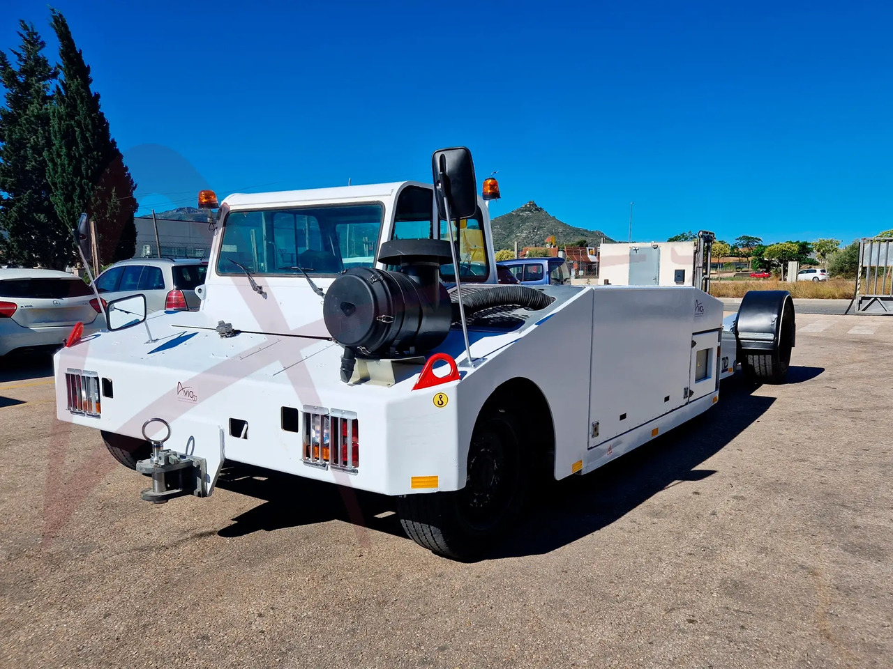 TLD TPX-200-MT - Xe đầu kéo máy bay: hình 3 TLD TPX-200-MT - Xe đầu kéo máy bay: hình 3