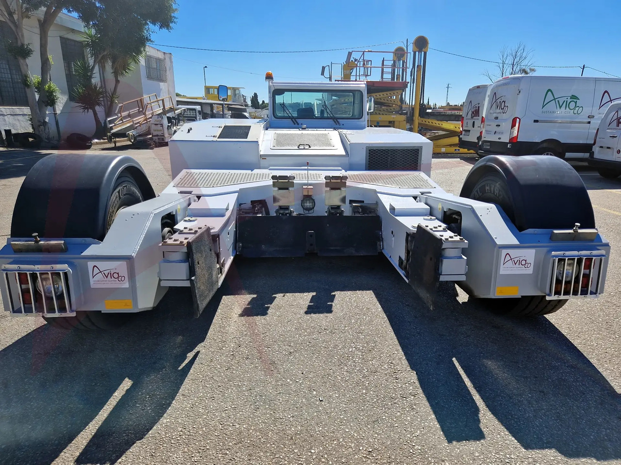 TLD TPX-200-S - Xe đầu kéo máy bay: hình 1 TLD TPX-200-S - Xe đầu kéo máy bay: hình 1