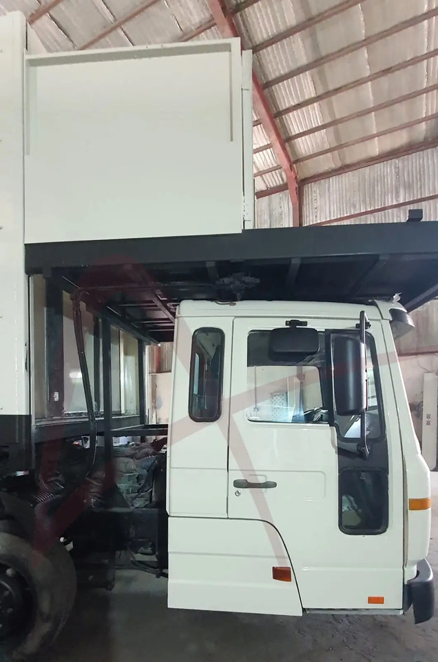 VOLVO AEROLIFT-B-VO/FL616H - Ô tô tải chở suất ăn hàng không: hình 5 VOLVO AEROLIFT-B-VO/FL616H - Ô tô tải chở suất ăn hàng không: hình 5