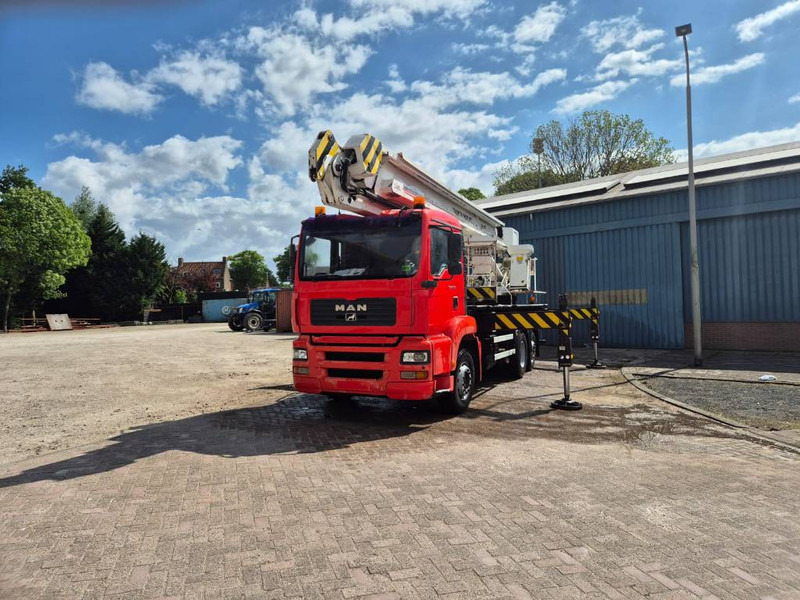Bronto skylift 28-2T1 28 m hi lift hoogwerker MAN TGA 26. - Nền bục trên không gắn trên xe tải: hình 2 Bronto skylift 28-2T1 28 m hi lift hoogwerker MAN TGA 26. - Nền bục trên không gắn trên xe tải: hình 2