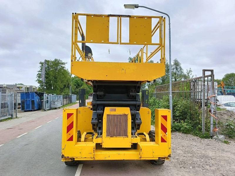 GMG 6094-RT schaarhoogwerker platform hi lift 18 m CE - Máy nâng người hình kéo: hình 4 GMG 6094-RT schaarhoogwerker platform hi lift 18 m CE - Máy nâng người hình kéo: hình 4