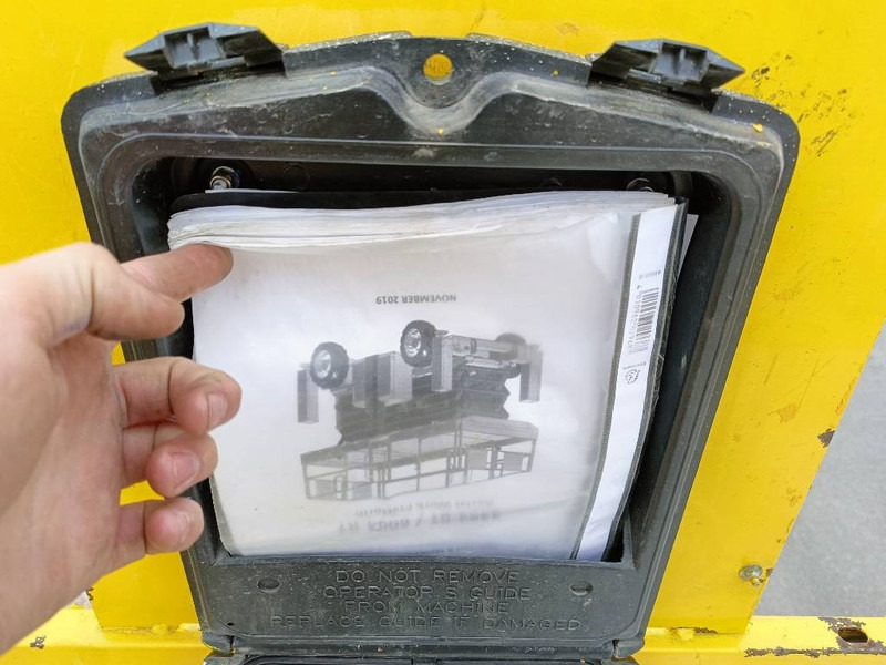 Máy nâng người hình kéo GMG 6094-RT schaarhoogwerker platform hi lift 18 m CE: hình 16