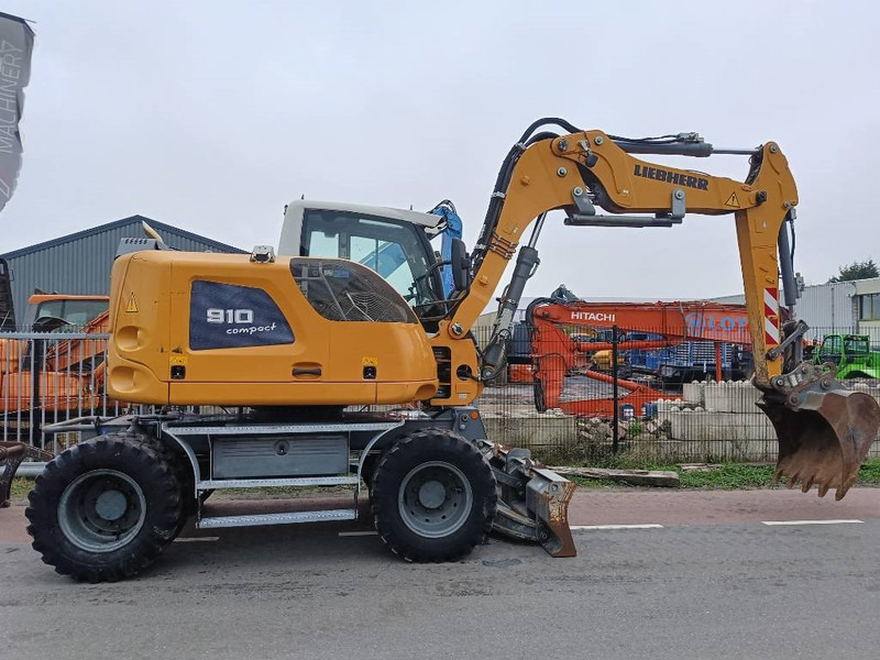 Máy xúc bánh lốp Liebherr A 910 Compact mobiele graafmachine excavator 12,5T: hình 6