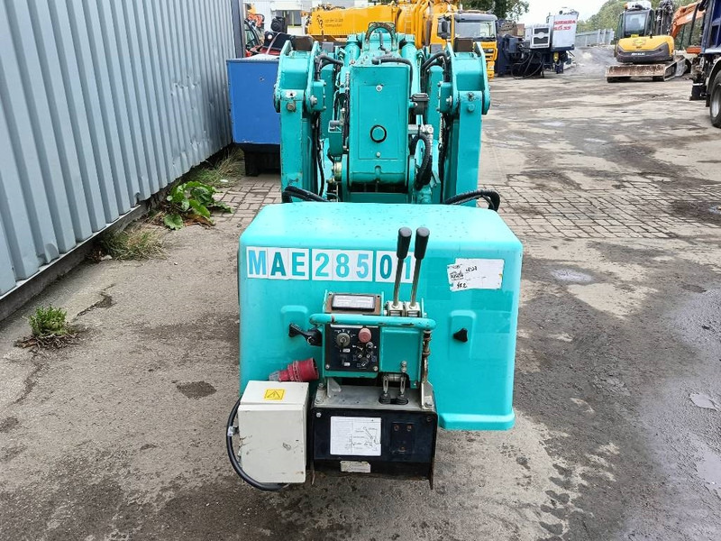 Maeda MC 285 CRME-2 minikraan hybride spin spider crane - Cẩu chân nhện: hình 5 Maeda MC 285 CRME-2 minikraan hybride spin spider crane - Cẩu chân nhện: hình 5
