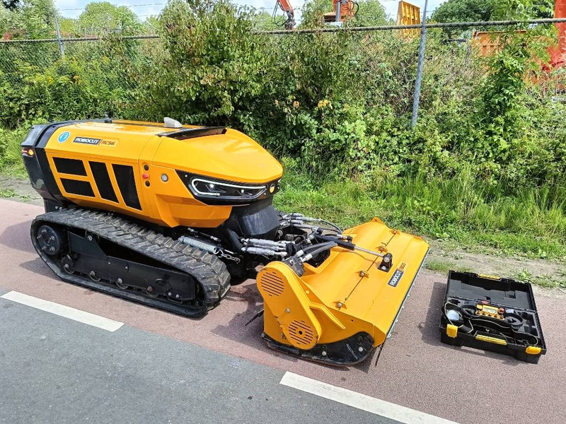 McConnel Robocut RC56 robot remote maaier mower 1200kg - Máy cắt cỏ: hình 5 McConnel Robocut RC56 robot remote maaier mower 1200kg - Máy cắt cỏ: hình 5