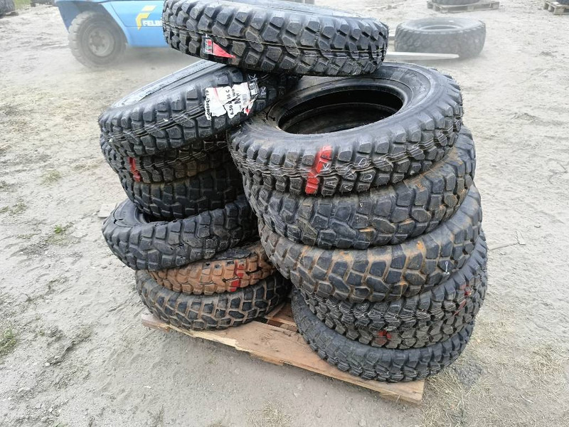Michelin 6,50 R16 C 7,00R16 C 22/100R16 255/100R16 banden l - Lốp và vành cho Máy móc xây dựng: hình 2 Michelin 6,50 R16 C 7,00R16 C 22/100R16 255/100R16 banden l - Lốp và vành cho Máy móc xây dựng: hình 2