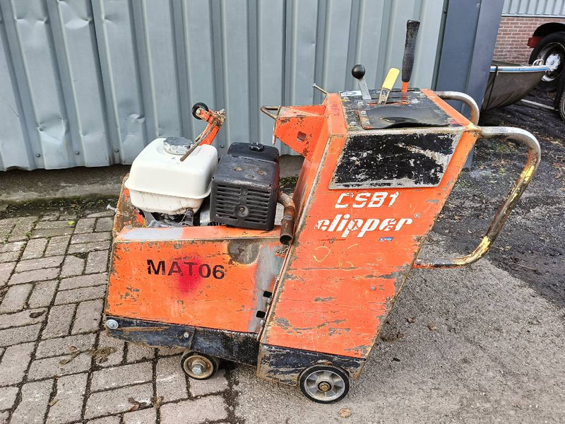 Norton CSB1 clipper zaag betonzaag machine 1994 - Máy nhựa đường: hình 2 Norton CSB1 clipper zaag betonzaag machine 1994 - Máy nhựa đường: hình 2