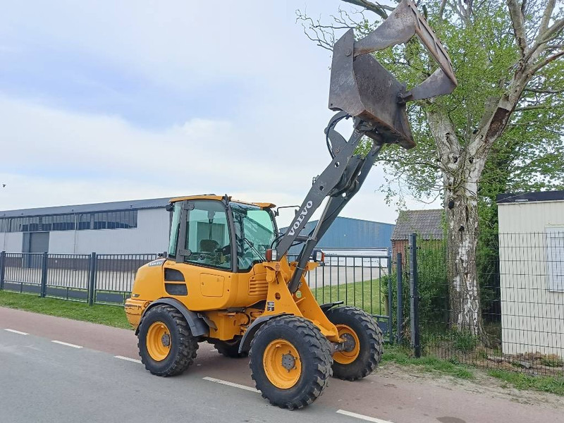Volvo L 20 F-P shovel wiellader loader lader 2012 bak - Máy xúc lật bánh lốp: hình 2 Volvo L 20 F-P shovel wiellader loader lader 2012 bak - Máy xúc lật bánh lốp: hình 2