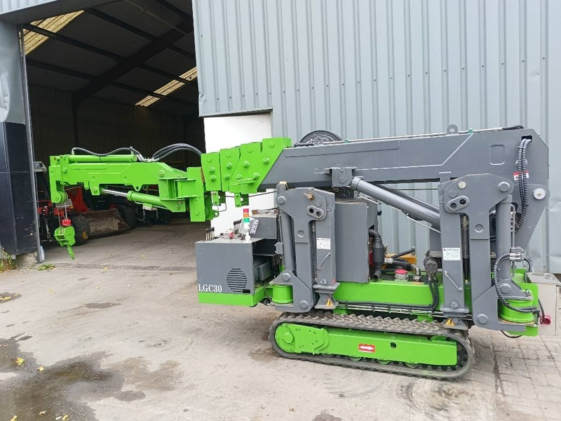 WCM LGC30 maeda mc hybride speed minikraan 8,5 m 3 ton - Cẩu chân nhện: hình 4 WCM LGC30 maeda mc hybride speed minikraan 8,5 m 3 ton - Cẩu chân nhện: hình 4