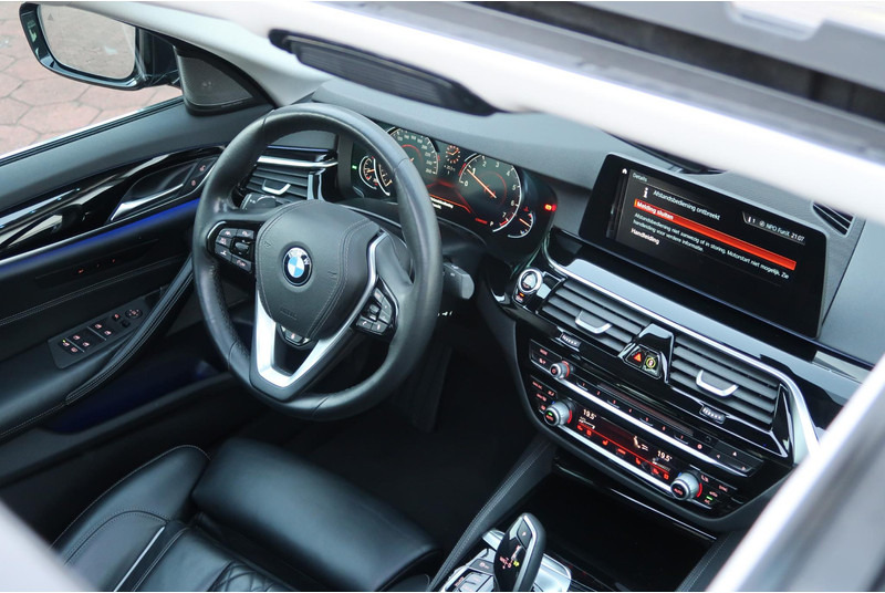 BMW 5 Serie 520i Corporate High Executive SCHUIFDAK/ NAPPA-LEDER/ ACC/ HEAD-UP/ H&K / ETC. - Sedan: hình 5 BMW 5 Serie 520i Corporate High Executive SCHUIFDAK/ NAPPA-LEDER/ ACC/ HEAD-UP/ H&K / ETC. - Sedan: hình 5