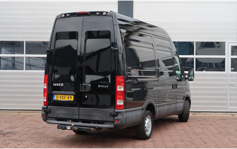 Iveco Daily 35S17V L2H3 1E EIG/ 3.5T/ AIRCO/ CRUISE/ TREKHAAK - Xe van chở hàng: hình 4 Iveco Daily 35S17V L2H3 1E EIG/ 3.5T/ AIRCO/ CRUISE/ TREKHAAK - Xe van chở hàng: hình 4
