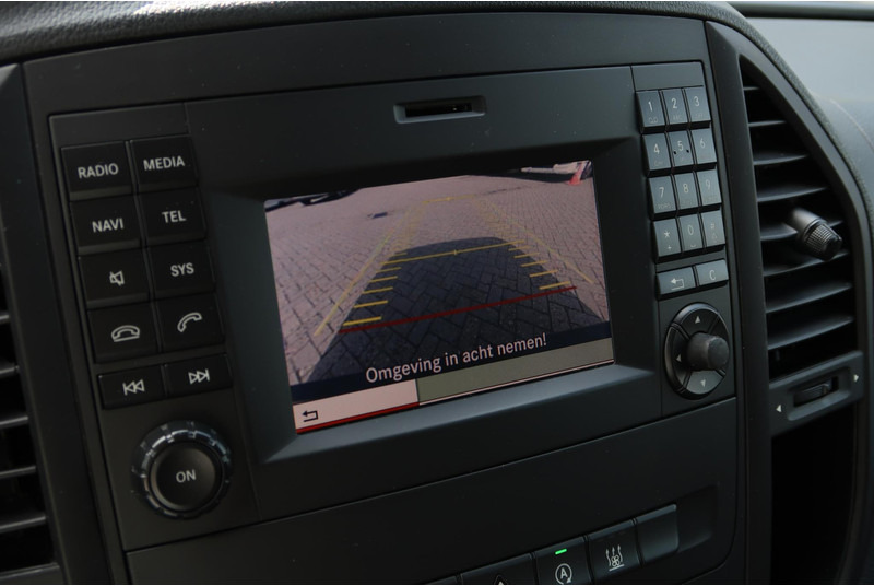 Mercedes-Benz Vito 119 CDI 4X4 AUT/ 4Matic/ CAMERA/ LED/ CLIMA/ CRUISE - Xe van nhỏ gọn: hình 4 Mercedes-Benz Vito 119 CDI 4X4 AUT/ 4Matic/ CAMERA/ LED/ CLIMA/ CRUISE - Xe van nhỏ gọn: hình 4