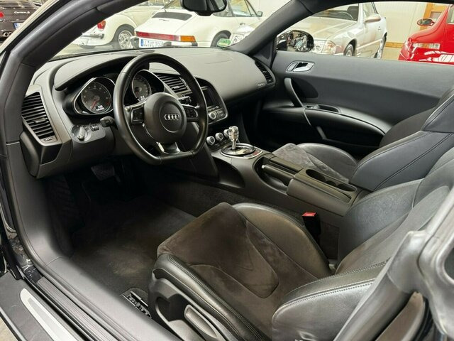 AUDI R8 4.2 FSI V8 quattro Coupé Neuzustand - Xe hơi: hình 4 AUDI R8 4.2 FSI V8 quattro Coupé Neuzustand - Xe hơi: hình 4
