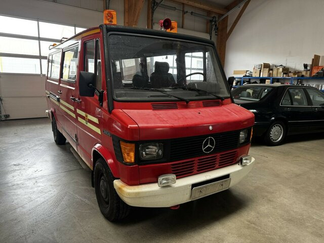 MERCEDES-BENZ T1 310 D Bremer Kombi Feuerwehr1. Hand... - Xe hơi: hình 2 MERCEDES-BENZ T1 310 D Bremer Kombi Feuerwehr1. Hand... - Xe hơi: hình 2