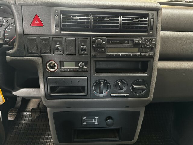 VW T4 Caravelle 2.5 TDI Syncro Sperre 1. Hand! - Xe hơi: hình 5 VW T4 Caravelle 2.5 TDI Syncro Sperre 1. Hand! - Xe hơi: hình 5