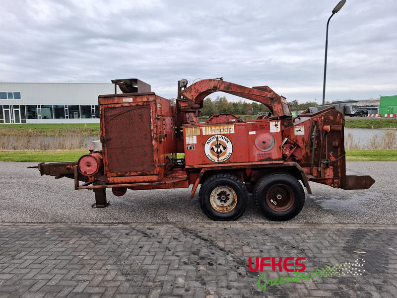 Morbark EZ 2500 - Máy đốn cây: hình 4 Morbark EZ 2500 - Máy đốn cây: hình 4