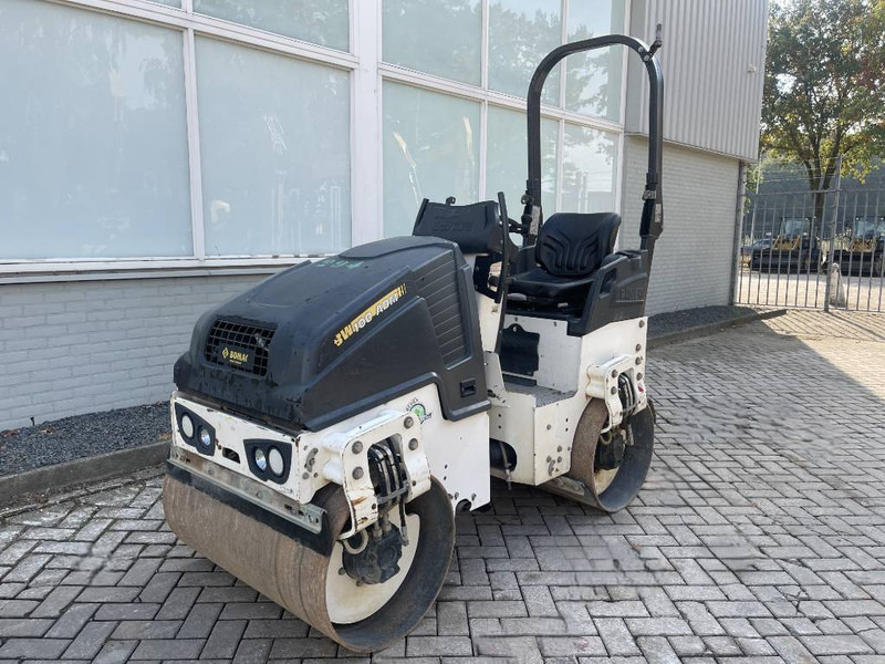 Bomag BW 100 AD M-5 - Máy lăn: hình 1 Bomag BW 100 AD M-5 - Máy lăn: hình 1