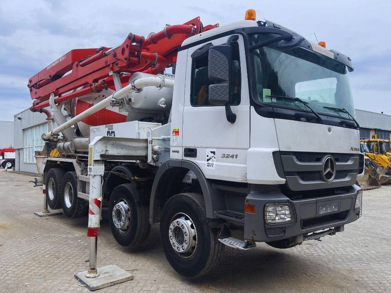 Mercedes-Benz Actros 3241 Putzmeister M24/3 2013 8X4 - Xe trộn bê tông: hình 2 Mercedes-Benz Actros 3241 Putzmeister M24/3 2013 8X4 - Xe trộn bê tông: hình 2