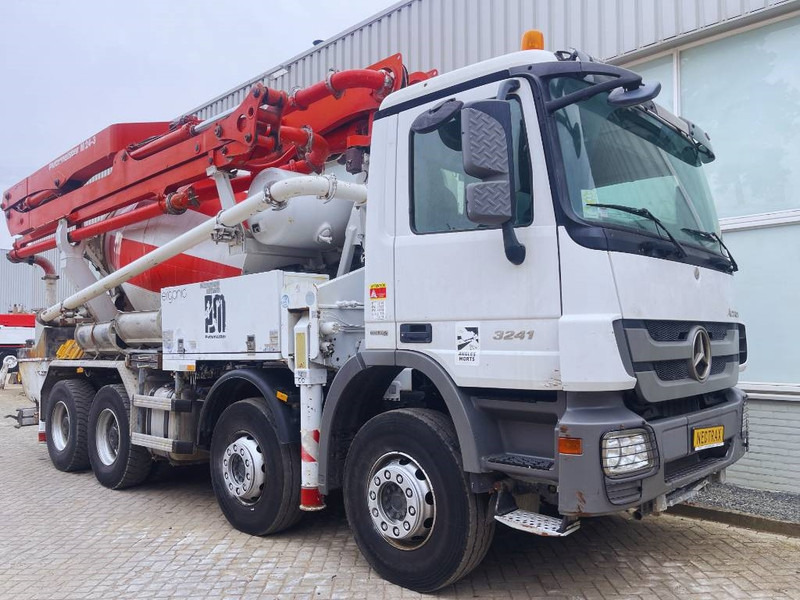 Mercedes-Benz Actros 3241 Putzmeister M24/3 2013 8X4 - Xe trộn bê tông: hình 3 Mercedes-Benz Actros 3241 Putzmeister M24/3 2013 8X4 - Xe trộn bê tông: hình 3
