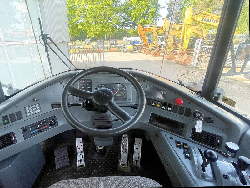 Cho thuê Volvo A25E Volvo A25E: hình 11