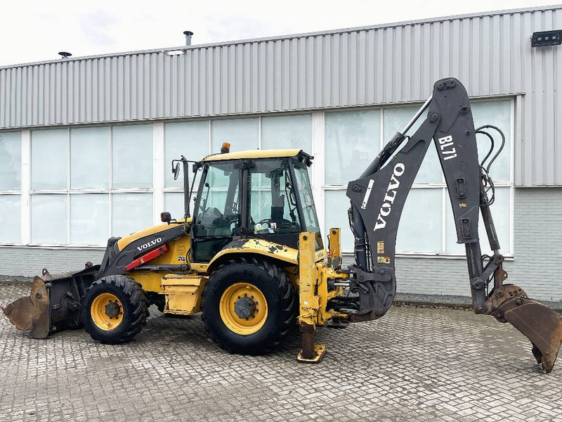 Volvo BL71 CE - Máy xúc trước múc sau: hình 3 Volvo BL71 CE - Máy xúc trước múc sau: hình 3