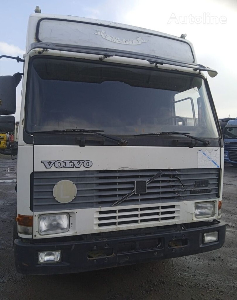 Volvo FL10 - Xe đầu kéo: hình 1 Volvo FL10 - Xe đầu kéo: hình 1