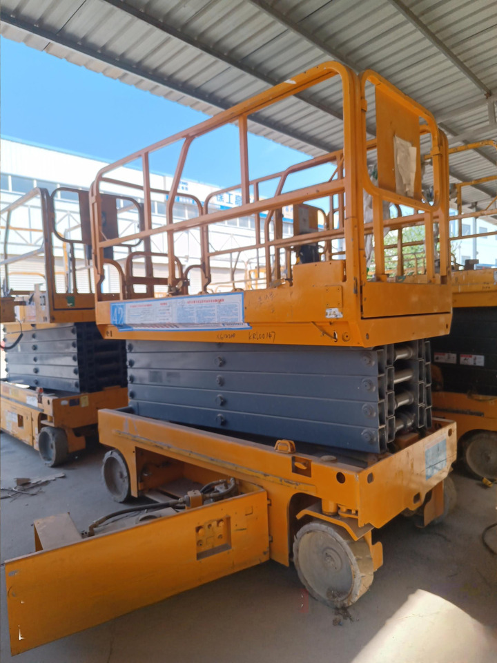 XCMG XG1212HD Hydrailic drive 12m used scissor lift platform price - Máy móc xây dựng: hình 5 XCMG XG1212HD Hydrailic drive 12m used scissor lift platform price - Máy móc xây dựng: hình 5