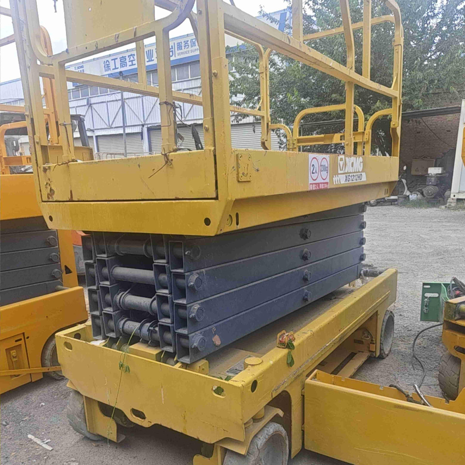 XCMG XG1212HD mobile drive 12m second hand scissor lift platform price - Máy móc xây dựng: hình 5 XCMG XG1212HD mobile drive 12m second hand scissor lift platform price - Máy móc xây dựng: hình 5