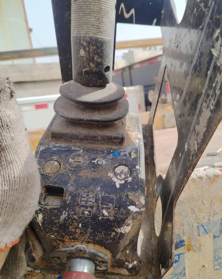 XCMG GTJZ1012 used 10m hydraulic scissor lift in good condition - Máy nâng người hình kéo: hình 2 XCMG GTJZ1012 used 10m hydraulic scissor lift in good condition - Máy nâng người hình kéo: hình 2