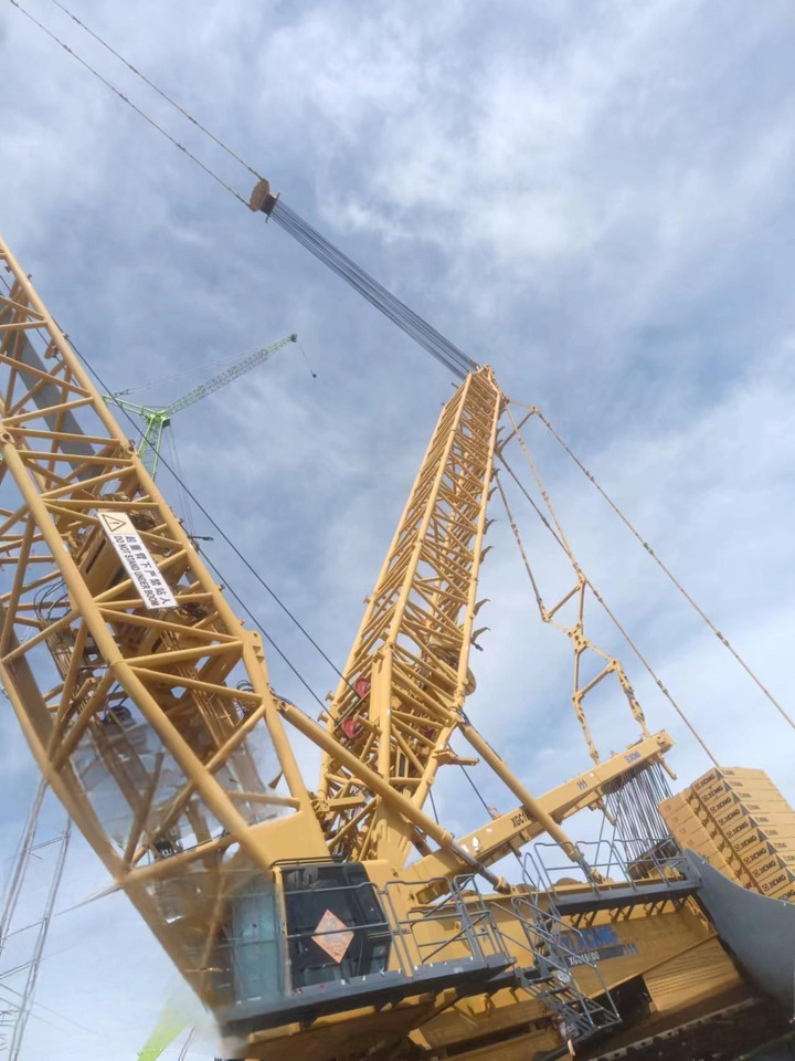 XCMG Manufacturer Second Hand Large Knuckle Boom Crane 1250 Ton XGC16000 Used Crawler Crane For Sale - Cần cẩu bánh xích: hình 3 XCMG Manufacturer Second Hand Large Knuckle Boom Crane 1250 Ton XGC16000 Used Crawler Crane For Sale - Cần cẩu bánh xích: hình 3