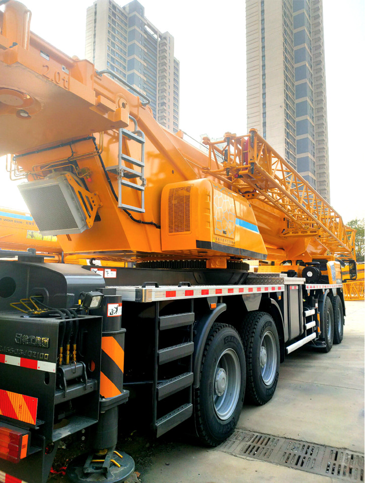XCMG Offical 100 Tons Used Truck Crane XCT100L7-1 Boom Mobile Crane Price For Sale - Cẩu bánh lốp: hình 4 XCMG Offical 100 Tons Used Truck Crane XCT100L7-1 Boom Mobile Crane Price For Sale - Cẩu bánh lốp: hình 4