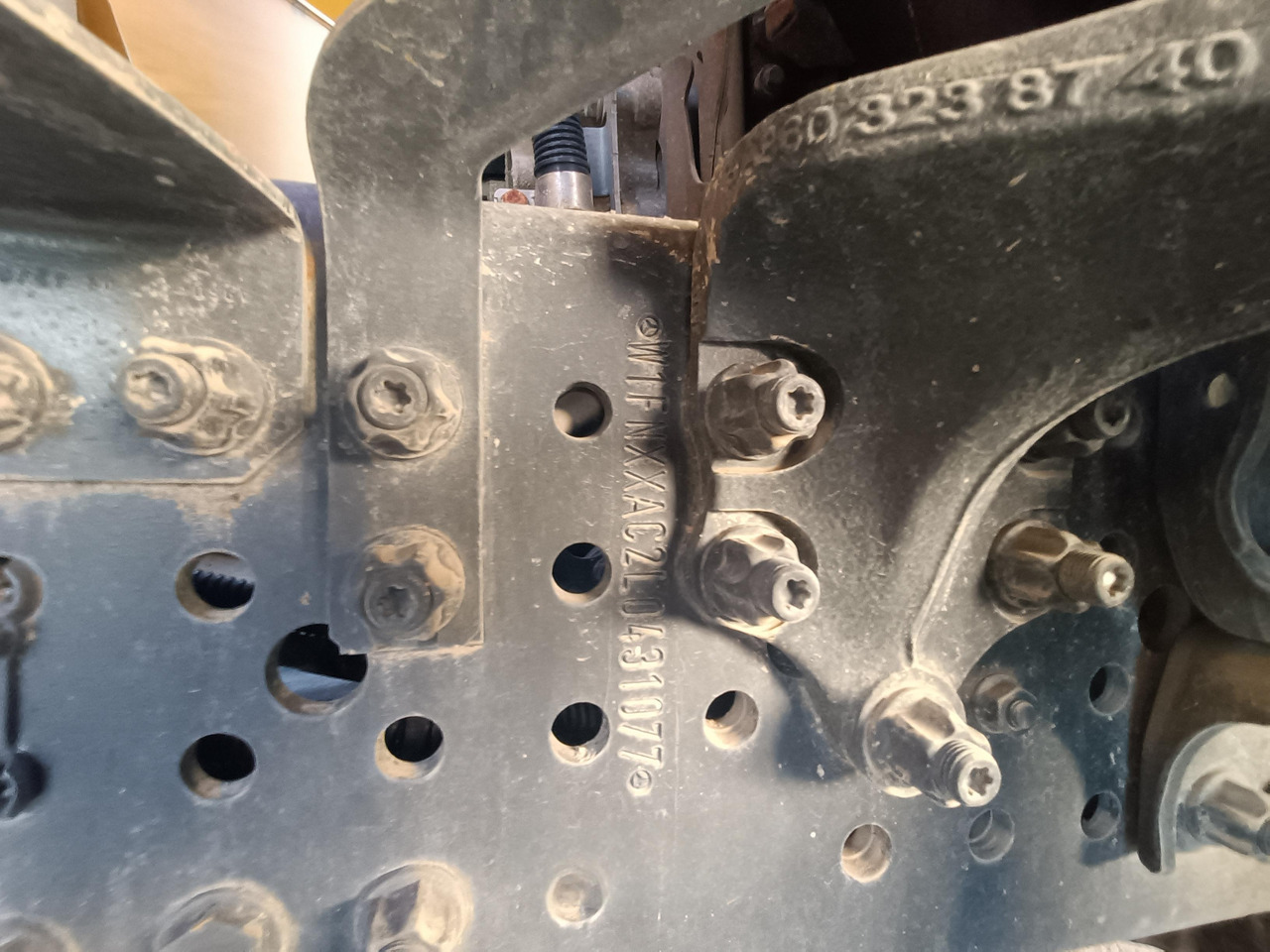 XCMG Official 58m HB58V Used Concrete Pumps Diesel Truck-mounted Concrete Pump Price - Xe bơm bê tông: hình 5 XCMG Official 58m HB58V Used Concrete Pumps Diesel Truck-mounted Concrete Pump Price - Xe bơm bê tông: hình 5