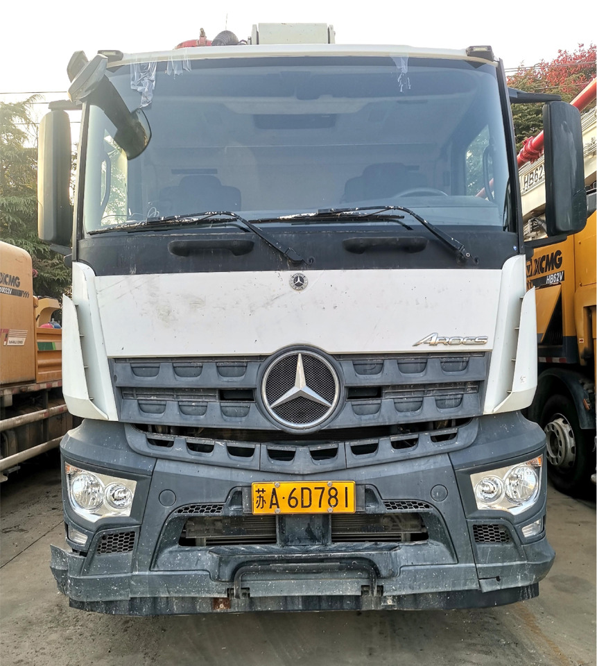 XCMG Official HB62V Second Hand Concrete Pump Truck 62m Truck-mounted Concrete Pump Price - Xe bơm bê tông: hình 3 XCMG Official HB62V Second Hand Concrete Pump Truck 62m Truck-mounted Concrete Pump Price - Xe bơm bê tông: hình 3