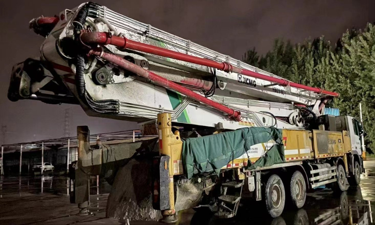 XCMG Official Hb58V Concrete Machinery 2019 Used 58m Concrete Pump Truck for Sale - Xe bơm bê tông: hình 5 XCMG Official Hb58V Concrete Machinery 2019 Used 58m Concrete Pump Truck for Sale - Xe bơm bê tông: hình 5