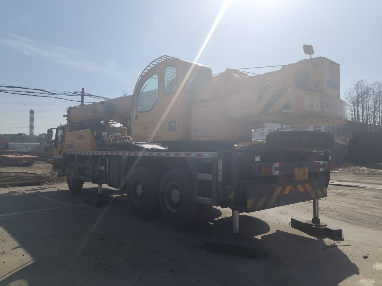 XCMG Official QY25K5-1 Used Truck Mounted Crane 25T Construction Mini Mobile Crane For Sale - Cẩu bánh lốp: hình 4 XCMG Official QY25K5-1 Used Truck Mounted Crane 25T Construction Mini Mobile Crane For Sale - Cẩu bánh lốp: hình 4