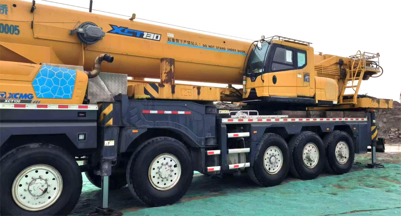 XCMG Official Second Hand 100 ton Mobile Crane XCT100 Hydraulic Pickup Truck Crane Price - Cẩu bánh lốp: hình 4 XCMG Official Second Hand 100 ton Mobile Crane XCT100 Hydraulic Pickup Truck Crane Price - Cẩu bánh lốp: hình 4
