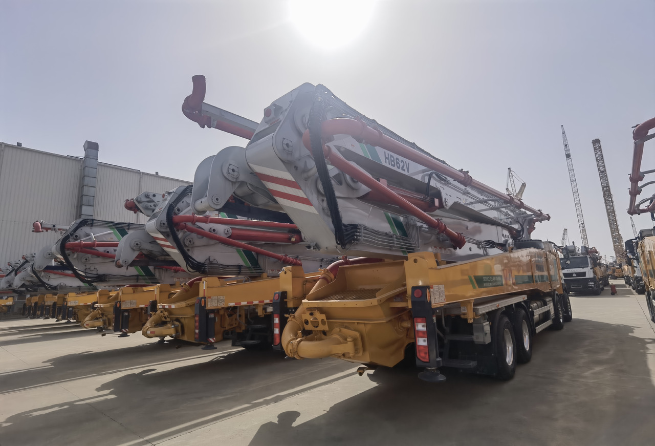 Xe bơm bê tông XCMG Official Second Hand 62m Concrete Boom Pump HB62V Truck Mounted Concrete Pump For Sale: hình 8