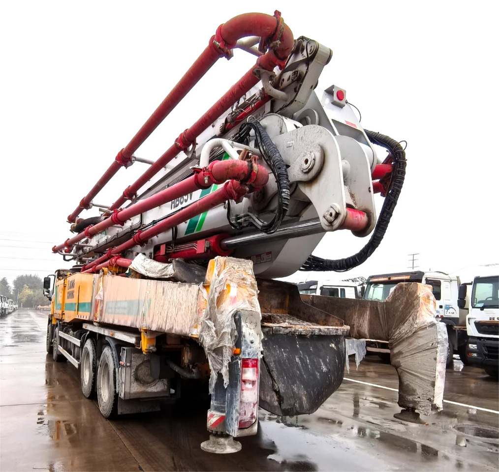 XCMG Official Second Hand Concrete Pump Machine HB65V 65m Concrete Boom Pump Truck Price List - Xe bơm bê tông: hình 5 XCMG Official Second Hand Concrete Pump Machine HB65V 65m Concrete Boom Pump Truck Price List - Xe bơm bê tông: hình 5
