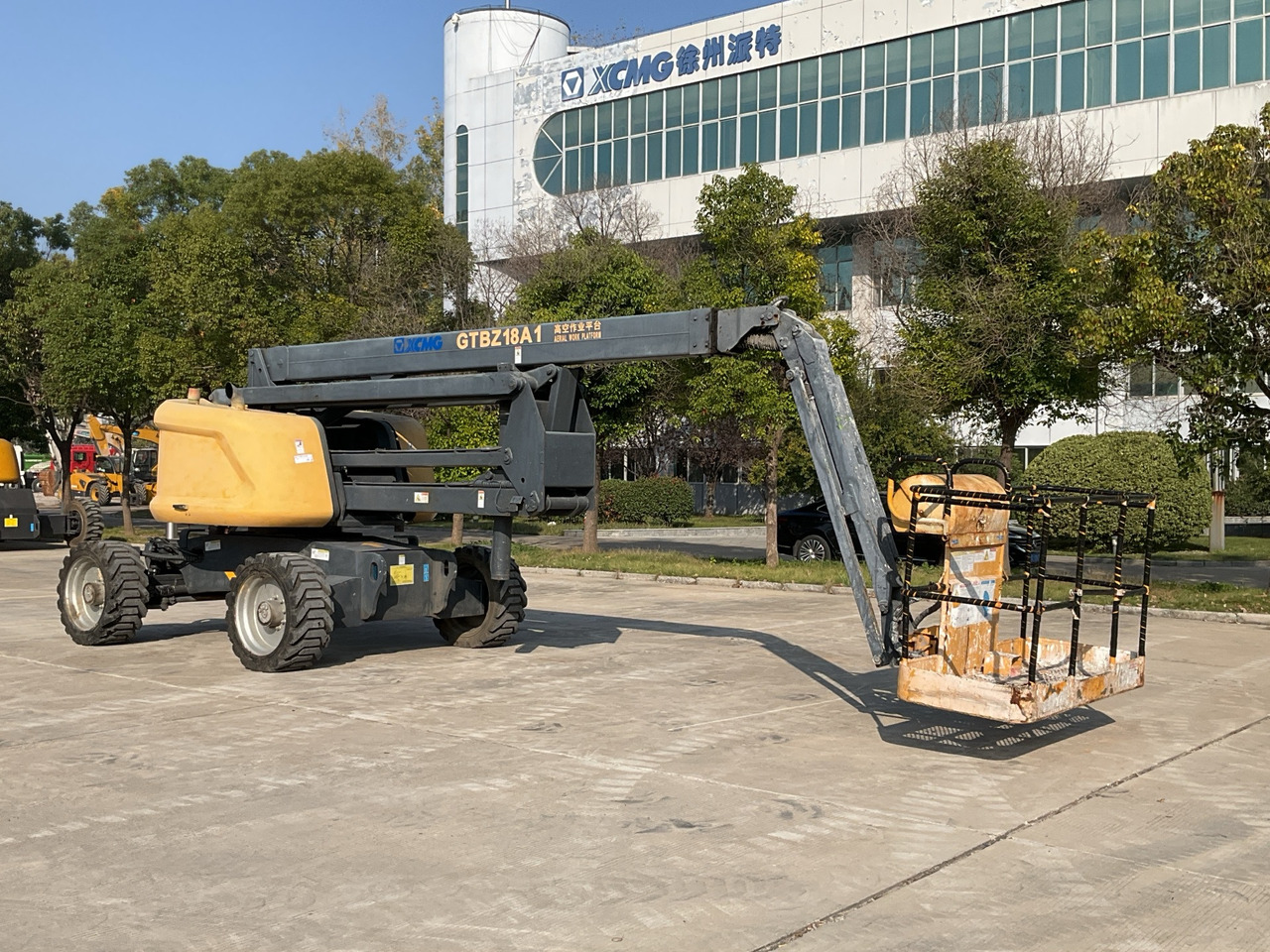 XCMG Official Second Hand Mobile Cherry Picker GTBZ18A1 18m Man Lift Boom Lift Price - Xe nâng người nhiều khớp nối: hình 5 XCMG Official Second Hand Mobile Cherry Picker GTBZ18A1 18m Man Lift Boom Lift Price - Xe nâng người nhiều khớp nối: hình 5