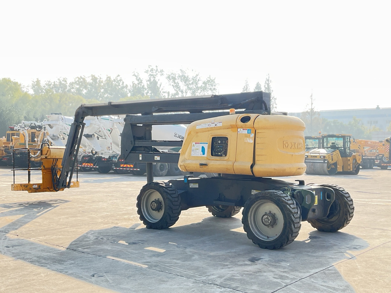 XCMG Official Second Hand Mobile Cherry Picker GTBZ18A1 18m Man Lift Boom Lift Price - Xe nâng người nhiều khớp nối: hình 3 XCMG Official Second Hand Mobile Cherry Picker GTBZ18A1 18m Man Lift Boom Lift Price - Xe nâng người nhiều khớp nối: hình 3