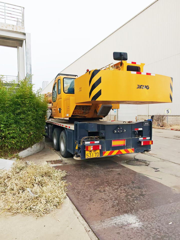XCMG Official Second Hand Mobile Crane 25 Ton QY25K5D-5 Used Truck Cranes Price - Cẩu bánh lốp: hình 4 XCMG Official Second Hand Mobile Crane 25 Ton QY25K5D-5 Used Truck Cranes Price - Cẩu bánh lốp: hình 4