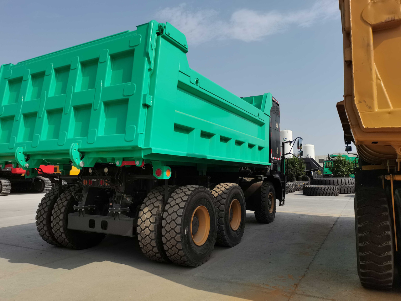 XCMG Official Used Dump Trucks 6x4 XDR80TE 72 Ton China Tipper Trucks For Sale - Xe ben đổ: hình 3 XCMG Official Used Dump Trucks 6x4 XDR80TE 72 Ton China Tipper Trucks For Sale - Xe ben đổ: hình 3