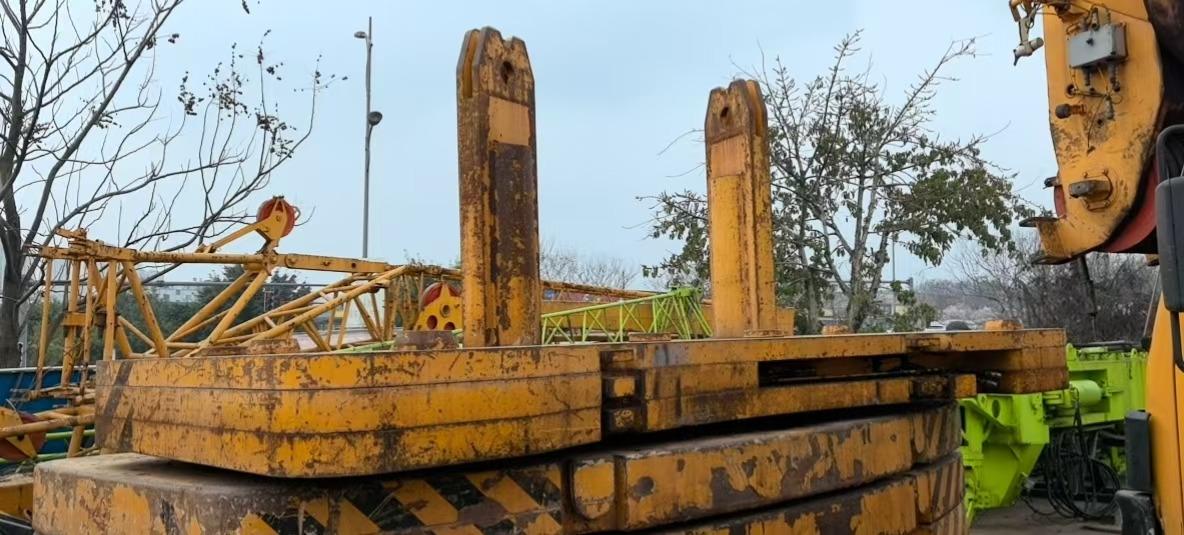 XCMG Official Used Hydraulic Pickup Truck Crane QAY400 All Terrain Cranes Price List - Cần cẩu mọi địa hình: hình 4 XCMG Official Used Hydraulic Pickup Truck Crane QAY400 All Terrain Cranes Price List - Cần cẩu mọi địa hình: hình 4