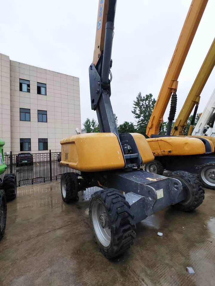 XCMG Official Used Telescopic Boom Lift GTBZ22S 22m Lift Aerial Work Platform Price - Xe nâng người hình viễn vọng kính: hình 5 XCMG Official Used Telescopic Boom Lift GTBZ22S 22m Lift Aerial Work Platform Price - Xe nâng người hình viễn vọng kính: hình 5